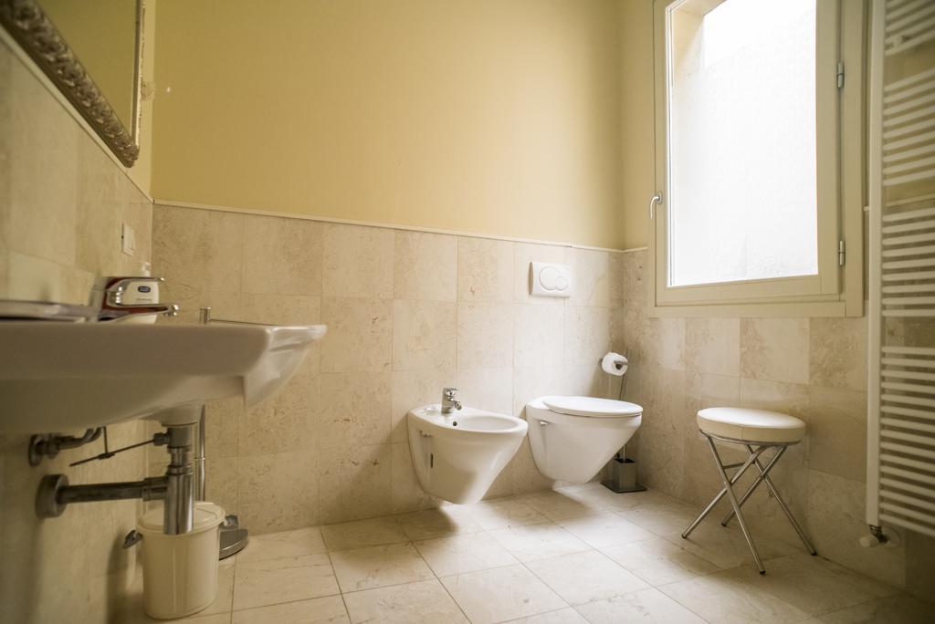Dante Ravenna Apartments Bagian luar foto