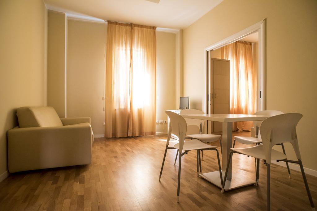 Dante Ravenna Apartments Bagian luar foto