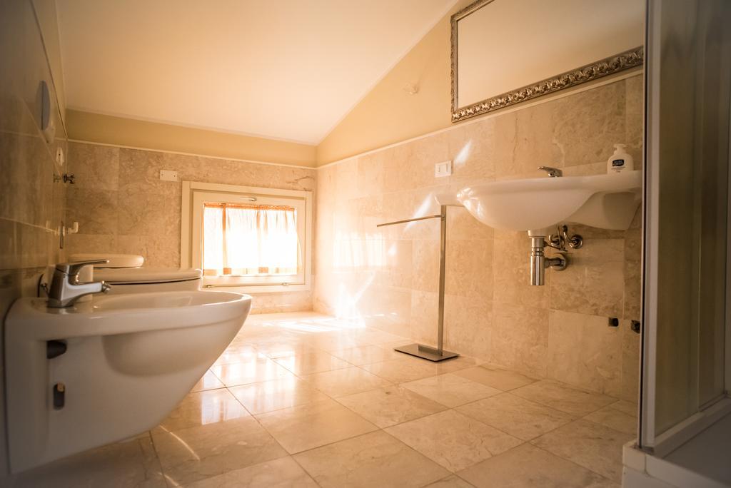 Dante Ravenna Apartments Bagian luar foto