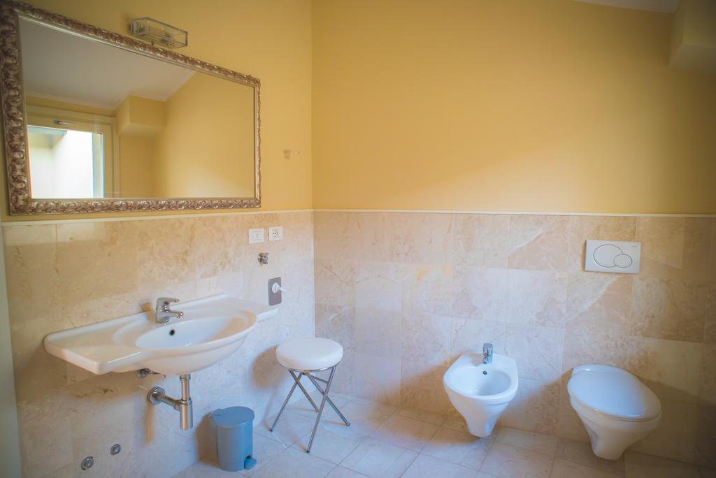 Dante Ravenna Apartments Bagian luar foto