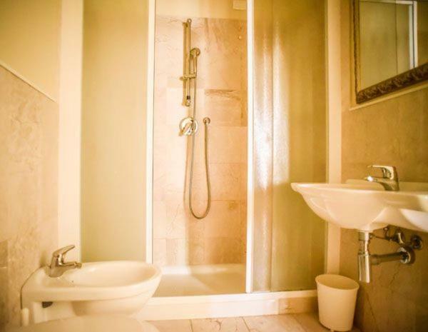 Dante Ravenna Apartments Bagian luar foto